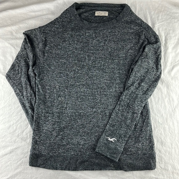 Hollister XS sweater - Picture 1 of 3